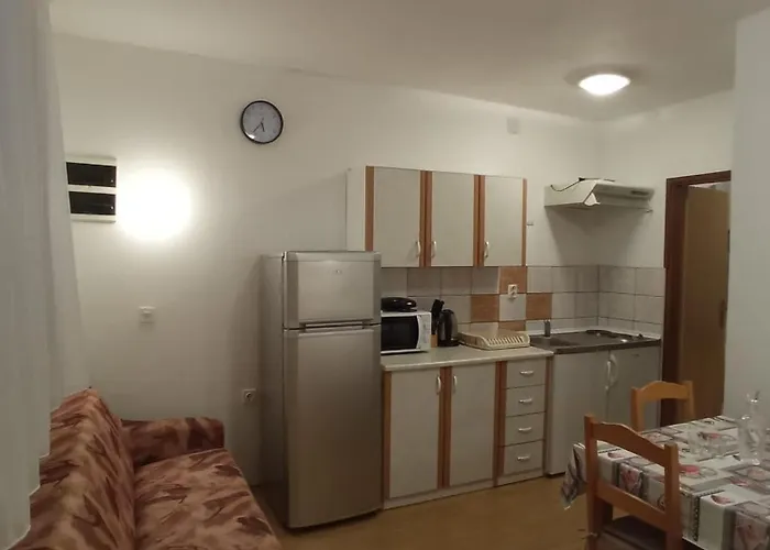 By The Sea Rovanjska, Paklenica - 23758 Апартаменты