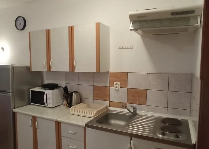 By The Sea Rovanjska, Paklenica - 23758 *